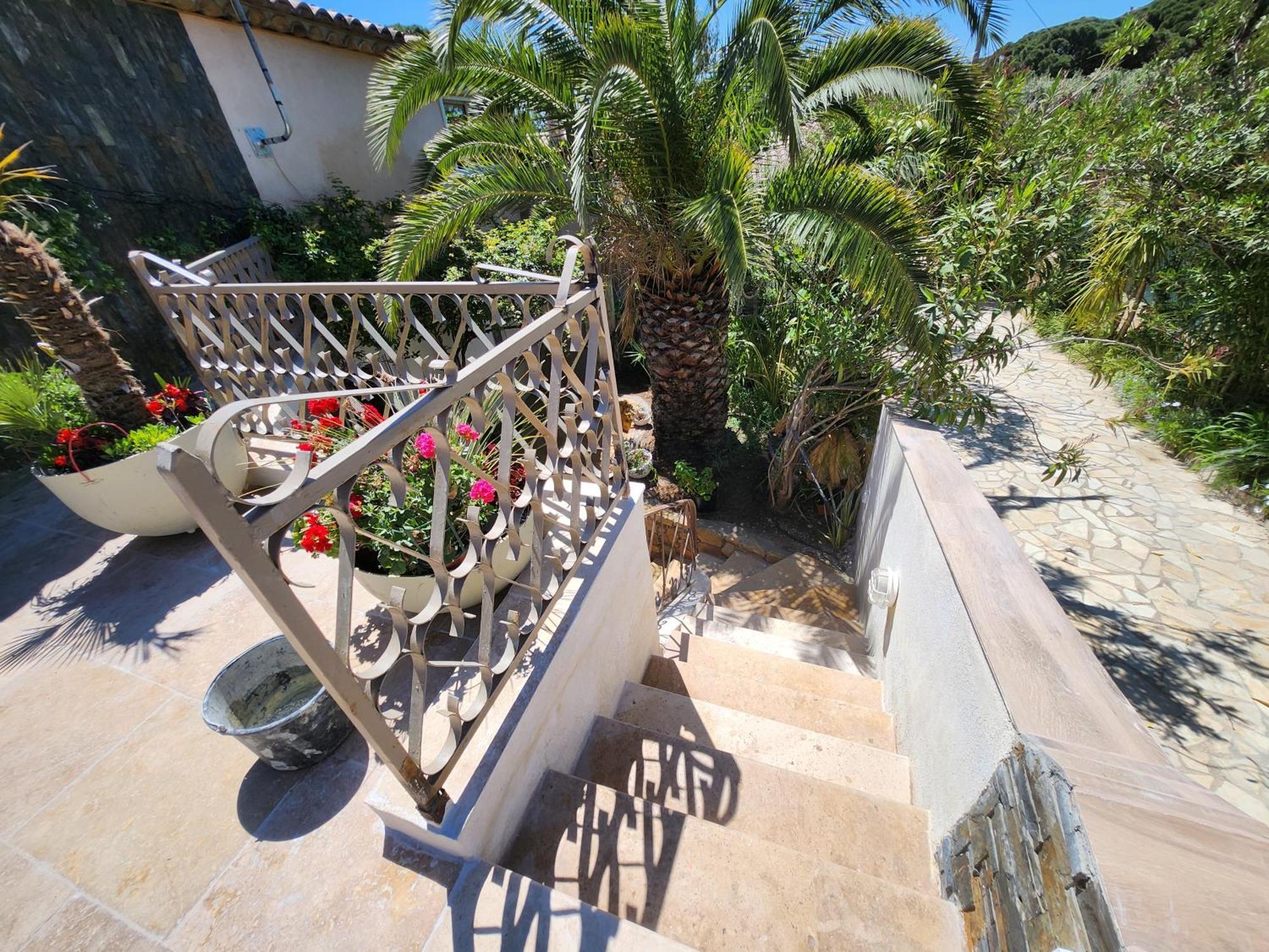 Les Rosieres Sainte Maxime-Golf De Saint Tropez, Climatisee Room photo